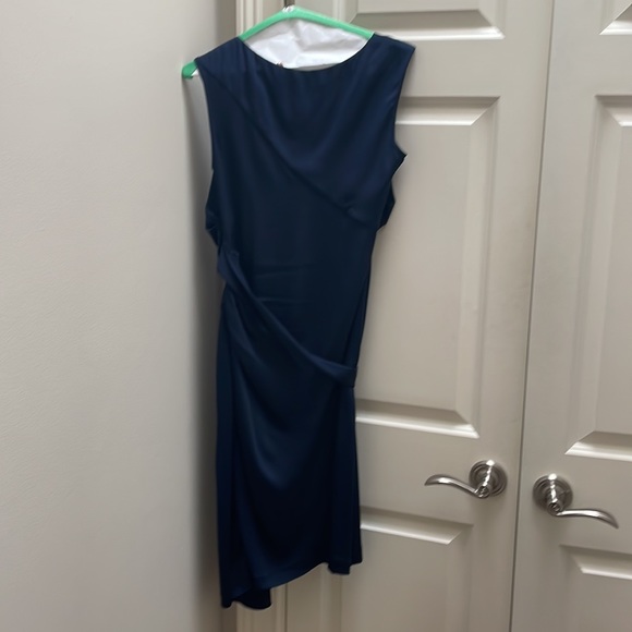 Navy silk DVF dress - Picture 2 of 6